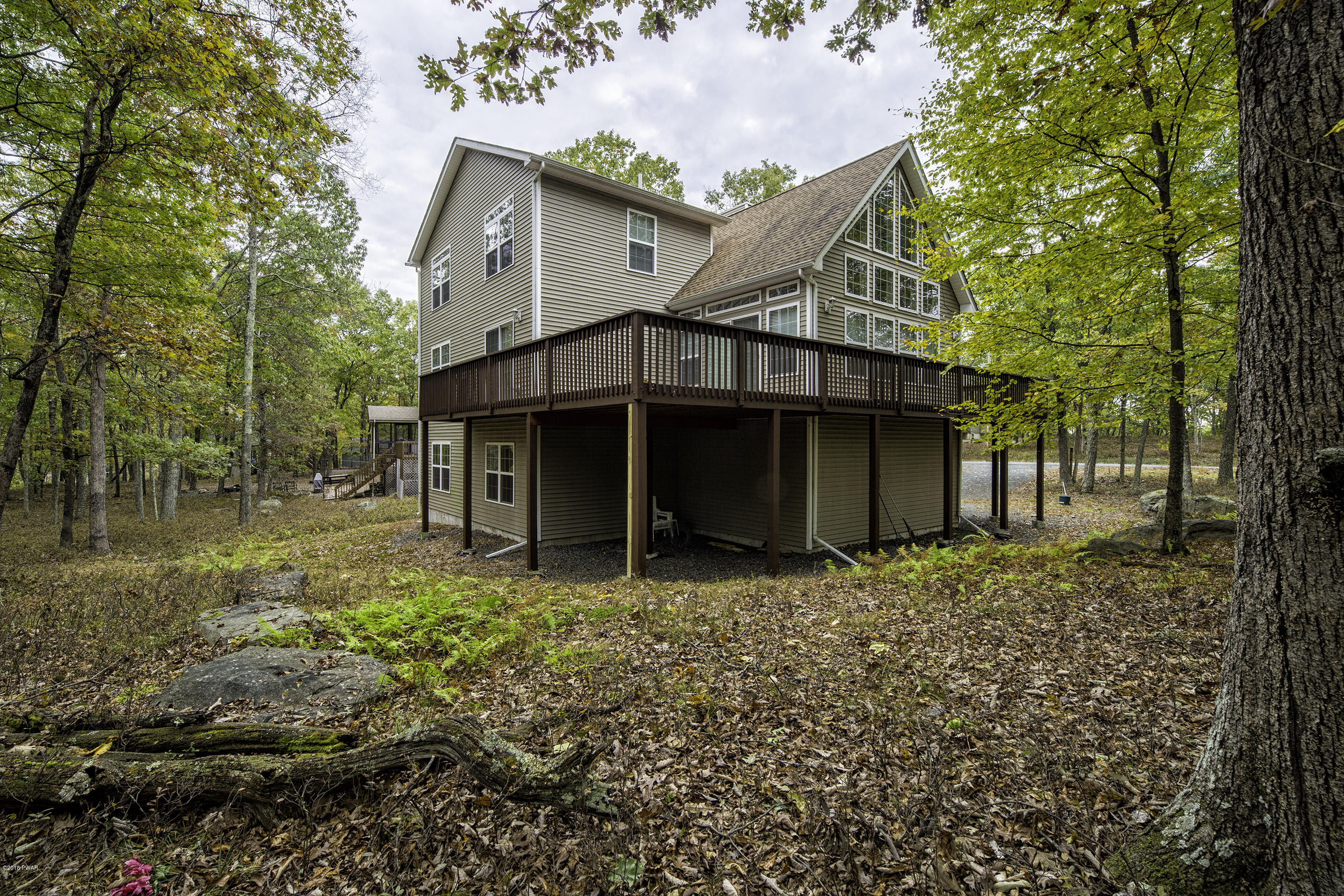 121 Perch Road Lackawaxen, PA 18435 - Photo 5 of 40 Large Deck with access from Greatroom
