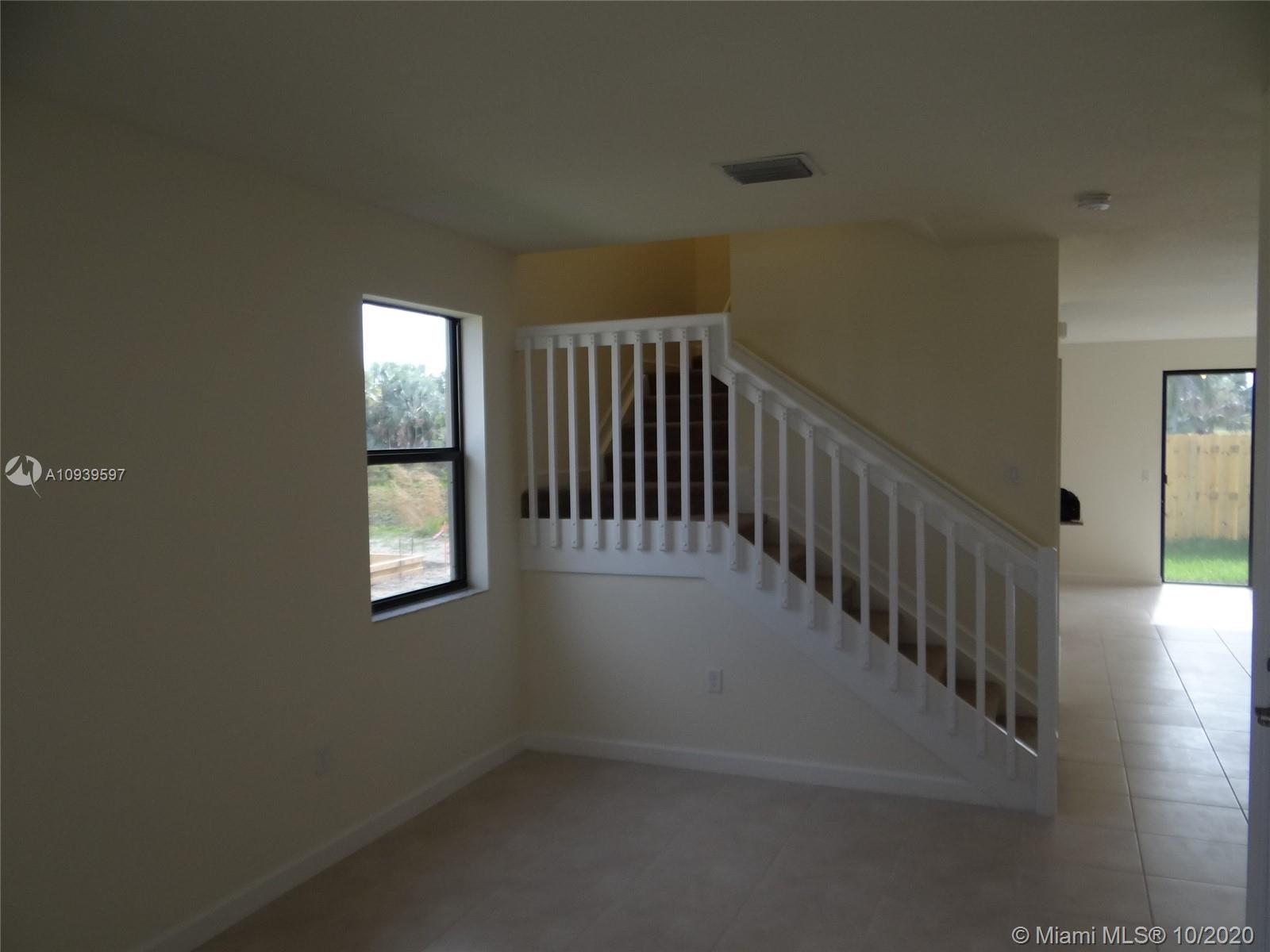 25259 Southwest 114th Court Homestead, FL 33032 - Photo 2 of 19