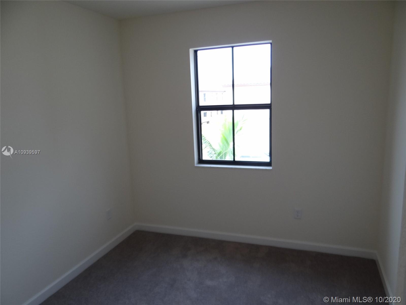 25259 Southwest 114th Court Homestead, FL 33032 - Photo 12 of 19