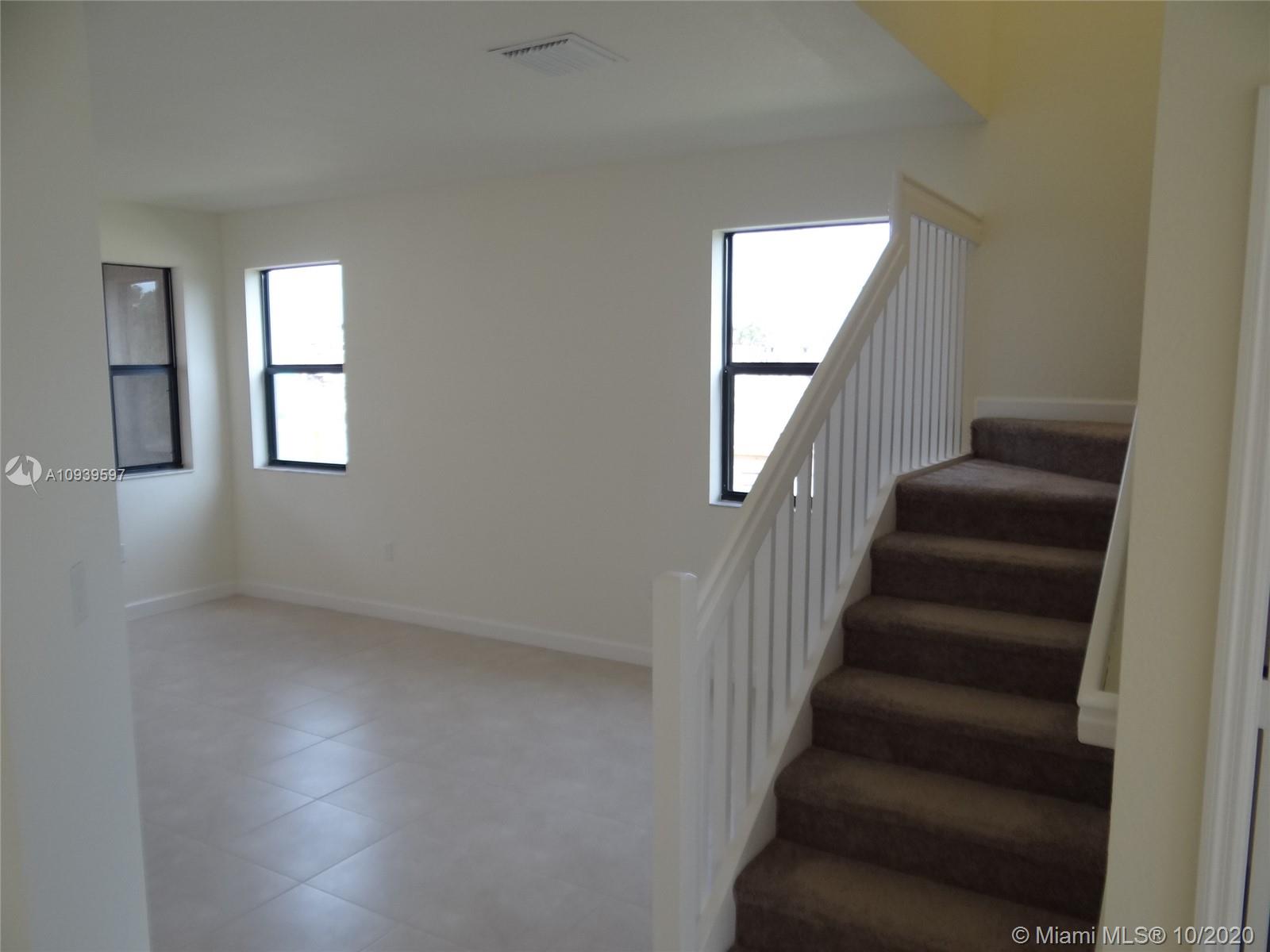 25259 Southwest 114th Court Homestead, FL 33032 - Photo 7 of 19