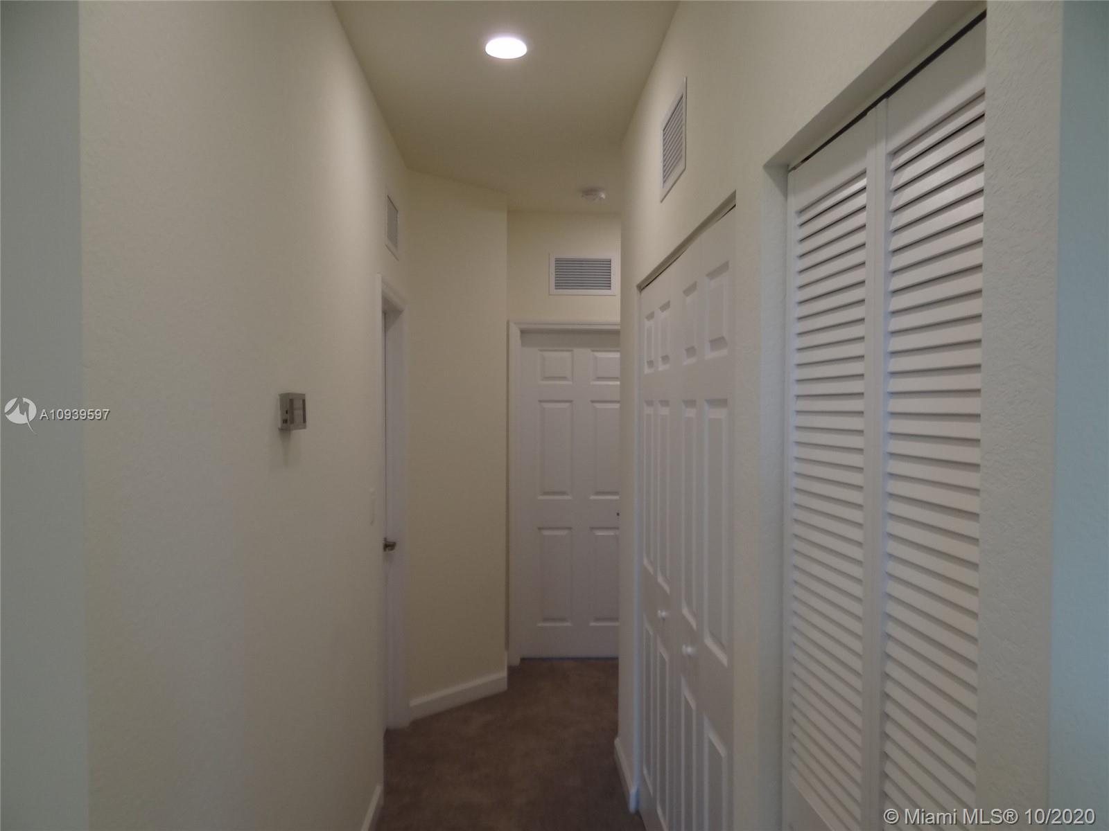 25259 Southwest 114th Court Homestead, FL 33032 - Photo 8 of 19