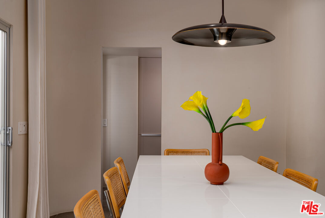 550 North Arquilla Road Palm Springs, CA 92262 - Photo 12 of 51