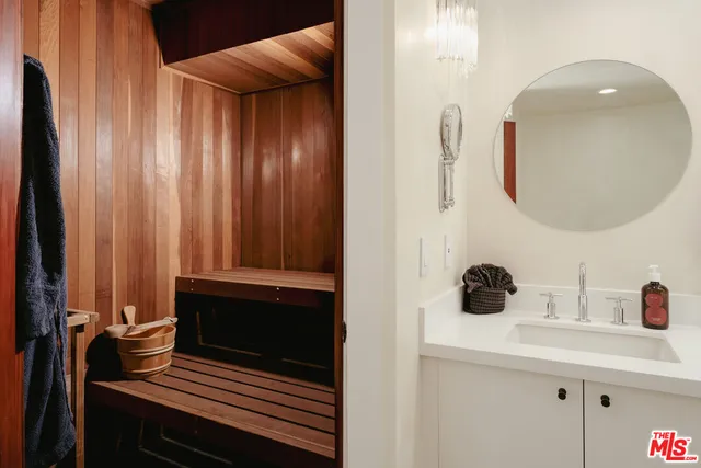 $2,550,000 | 550 North Arquilla Road, Palm Springs, CA 92262