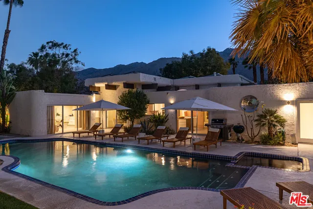$2,550,000 | 550 North Arquilla Road, Palm Springs, CA 92262