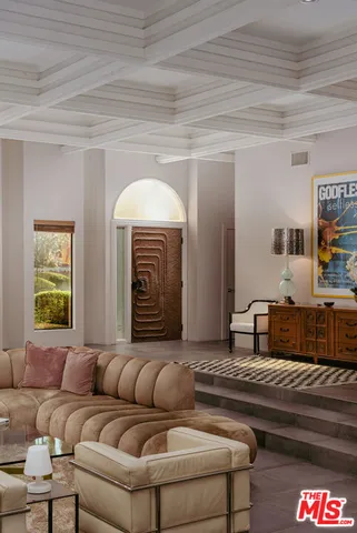 $2,550,000 | 550 North Arquilla Road, Palm Springs, CA 92262