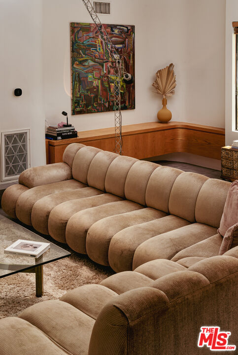 550 North Arquilla Road Palm Springs, CA 92262 - Photo 9 of 51