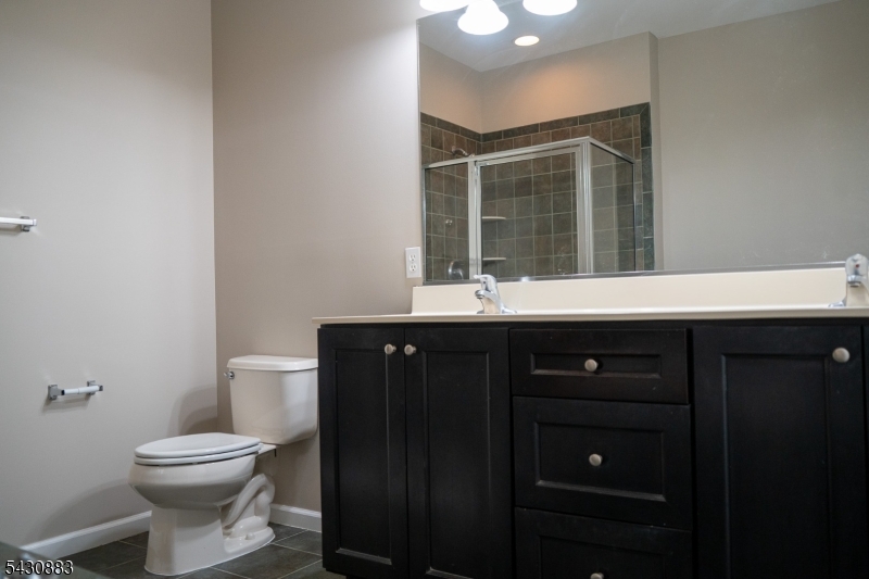 804 River Place Butler, NJ 07405 - Photo 29 of 32