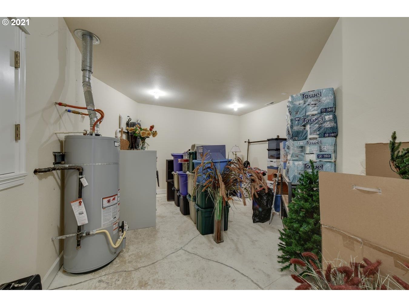 38636 Southeast Hudson Road Sandy, OR 97055 - Photo 21 of 32 a view of a room with gym equipment