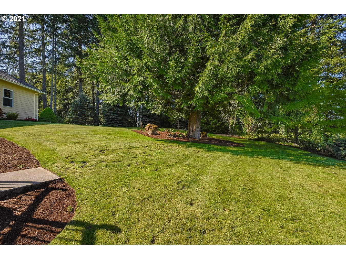 38636 Southeast Hudson Road Sandy, OR 97055 - Photo 27 of 32 a view of a backyard