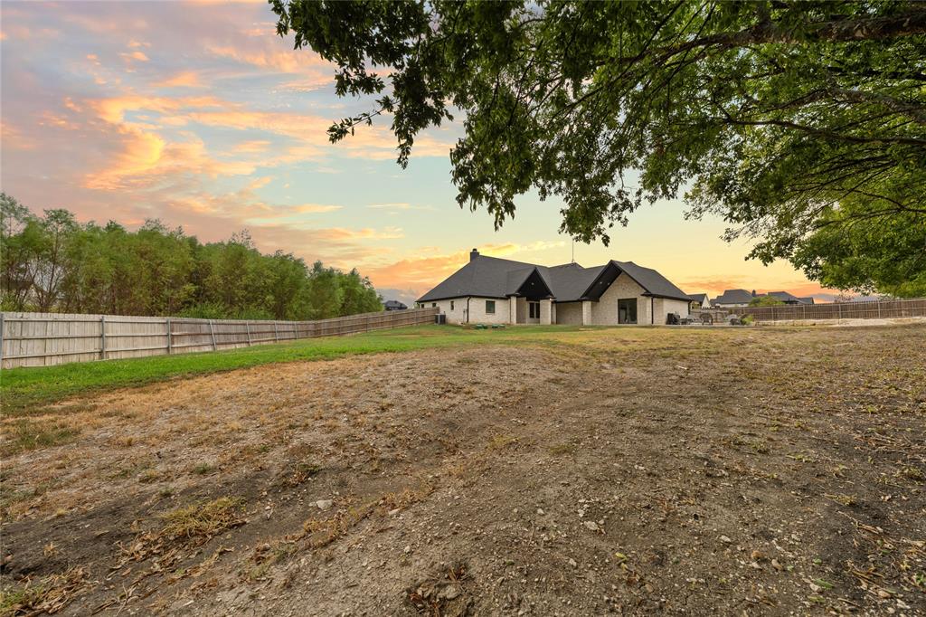 240 Royals Ranch Road Lorena, TX 76655 - Photo 32 of 40 Gallery Image 32