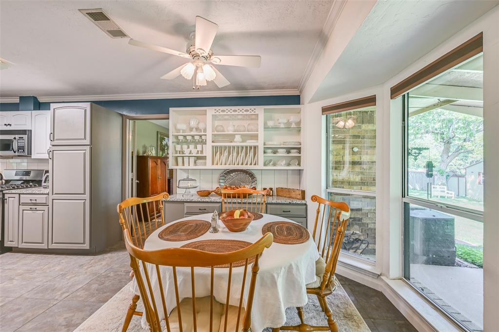 912 North Dove Road Grapevine, TX 76051 - Photo 11 of 28