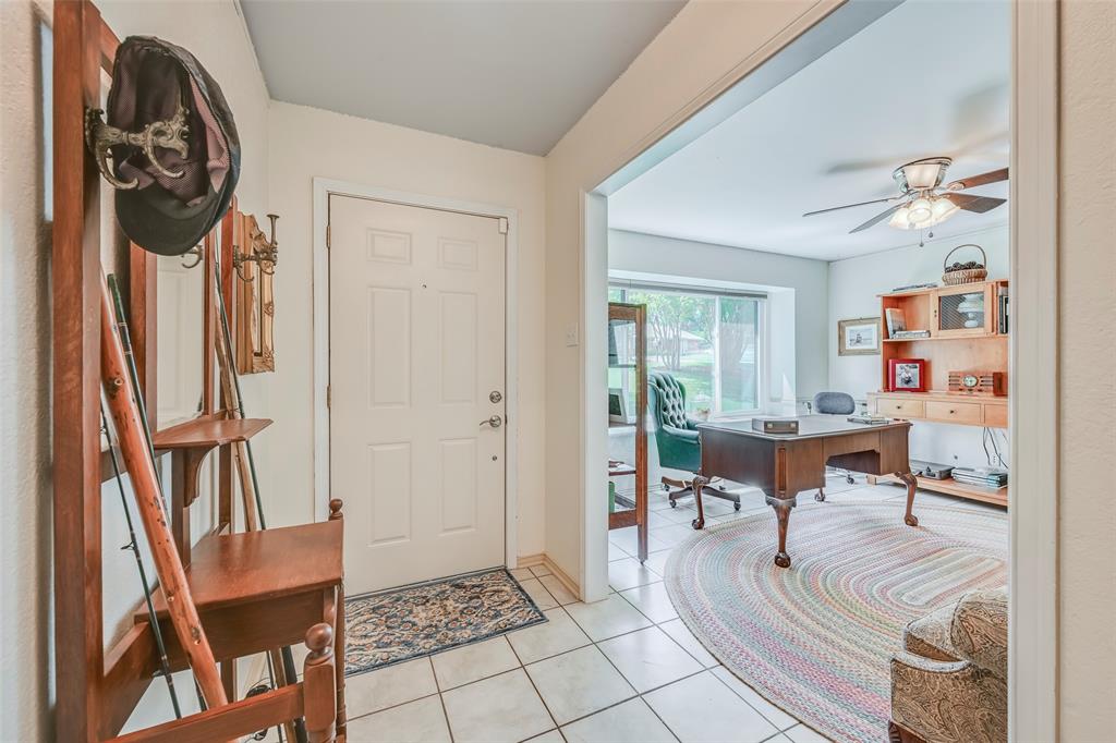 912 North Dove Road Grapevine, TX 76051 - Photo 2 of 28