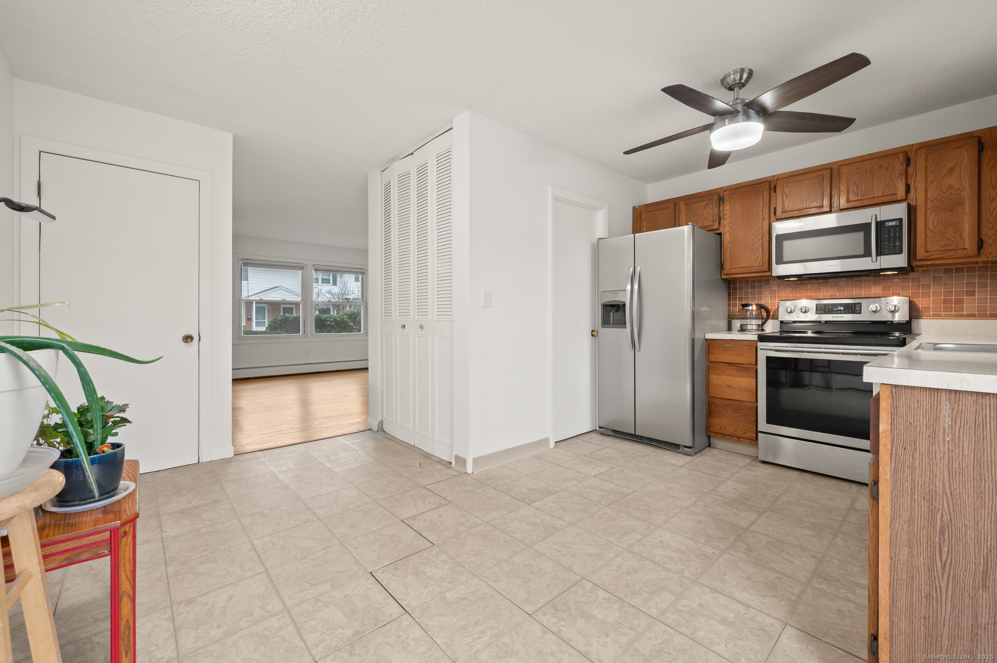 16 Lawton Road, Unit 22 Manchester, CT 06040 - Photo 7 of 31