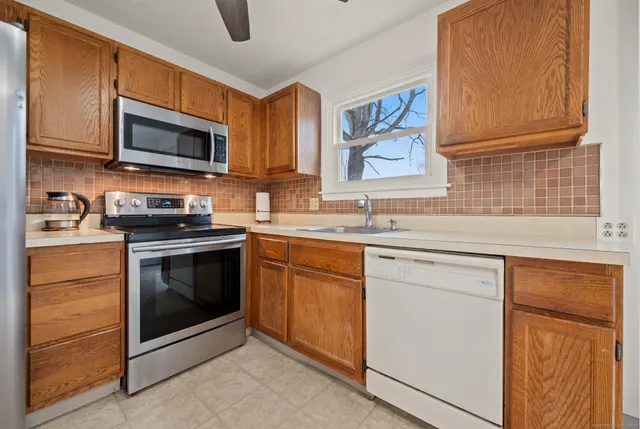 $149,000 | 16 Lawton Road, Unit 22, Manchester, CT 06040