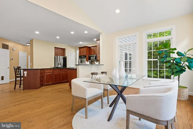 $1,150,000 | 14388 Waterford Woods Court, Leesburg, VA 20176