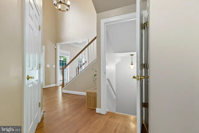 $1,150,000 | 14388 Waterford Woods Court, Leesburg, VA 20176