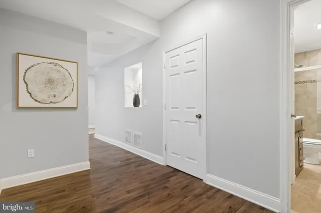 $1,150,000 | 14388 Waterford Woods Court, Leesburg, VA 20176