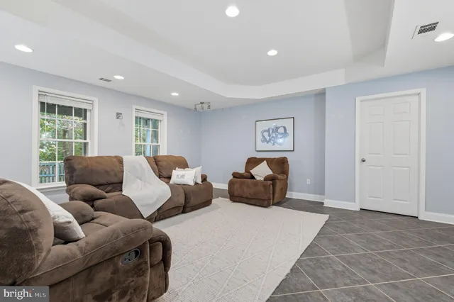 $1,150,000 | 14388 Waterford Woods Court, Leesburg, VA 20176