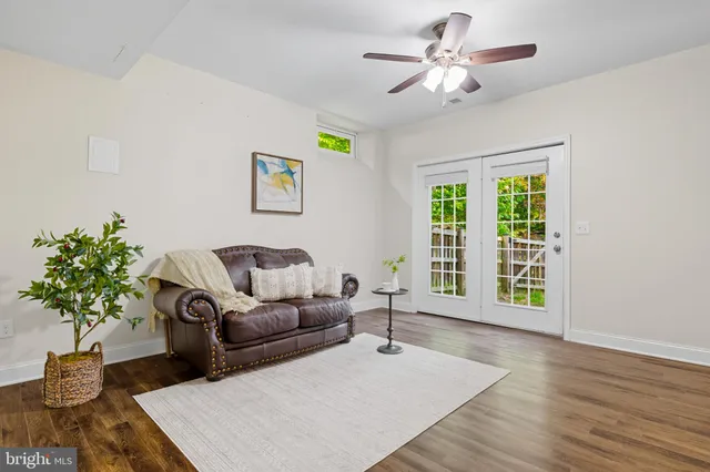 $1,140,000 | 14388 Waterford Woods Court, Leesburg, VA 20176