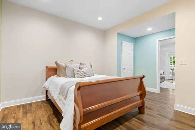 $1,150,000 | 14388 Waterford Woods Court, Leesburg, VA 20176