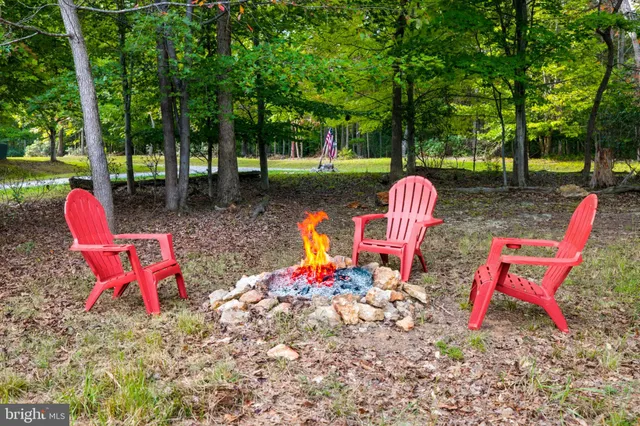 $1,150,000 | 14388 Waterford Woods Court, Leesburg, VA 20176