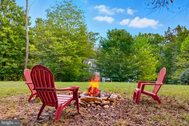 $1,150,000 | 14388 Waterford Woods Court, Leesburg, VA 20176