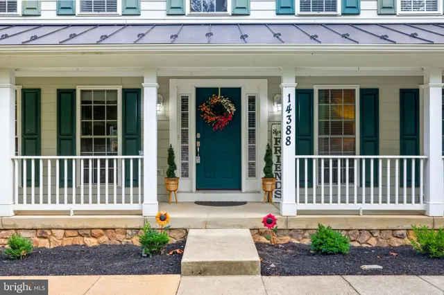 $1,150,000 | 14388 Waterford Woods Court, Leesburg, VA 20176