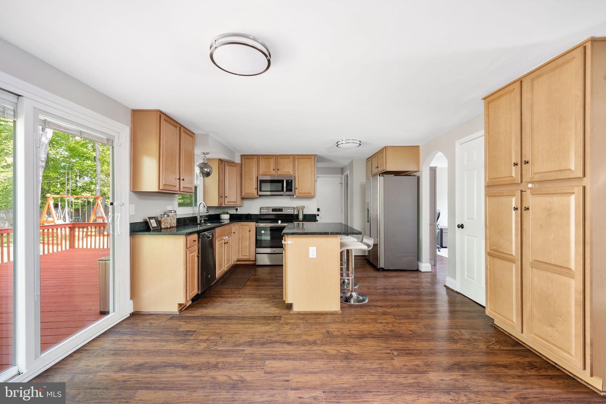 7114 Sterling Grove Drive Springfield, VA 22150 - Photo 23 of 77