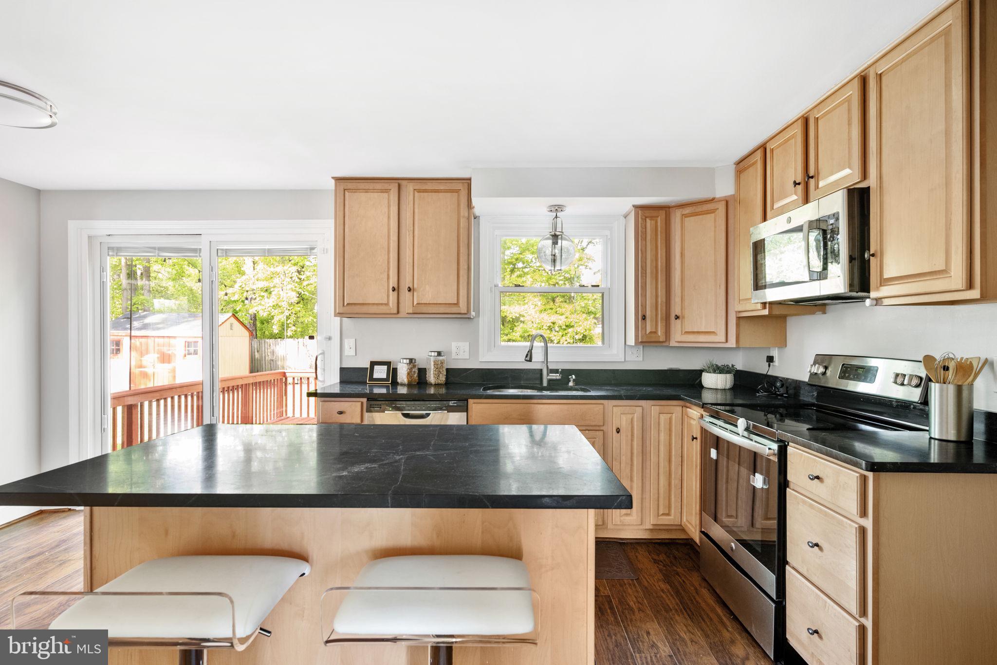 7114 Sterling Grove Drive Springfield, VA 22150 - Photo 27 of 77