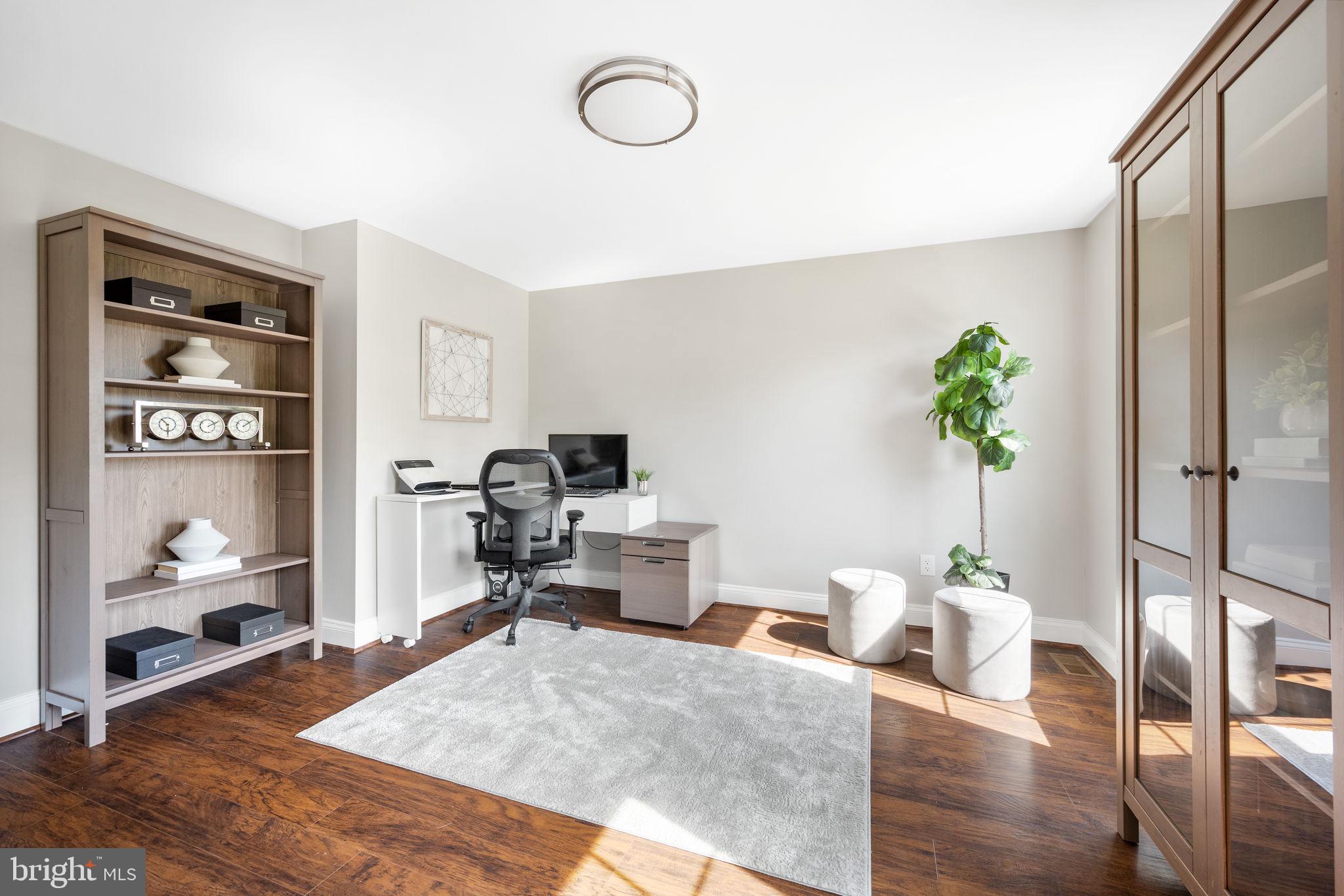 7114 Sterling Grove Drive Springfield, VA 22150 - Photo 30 of 77