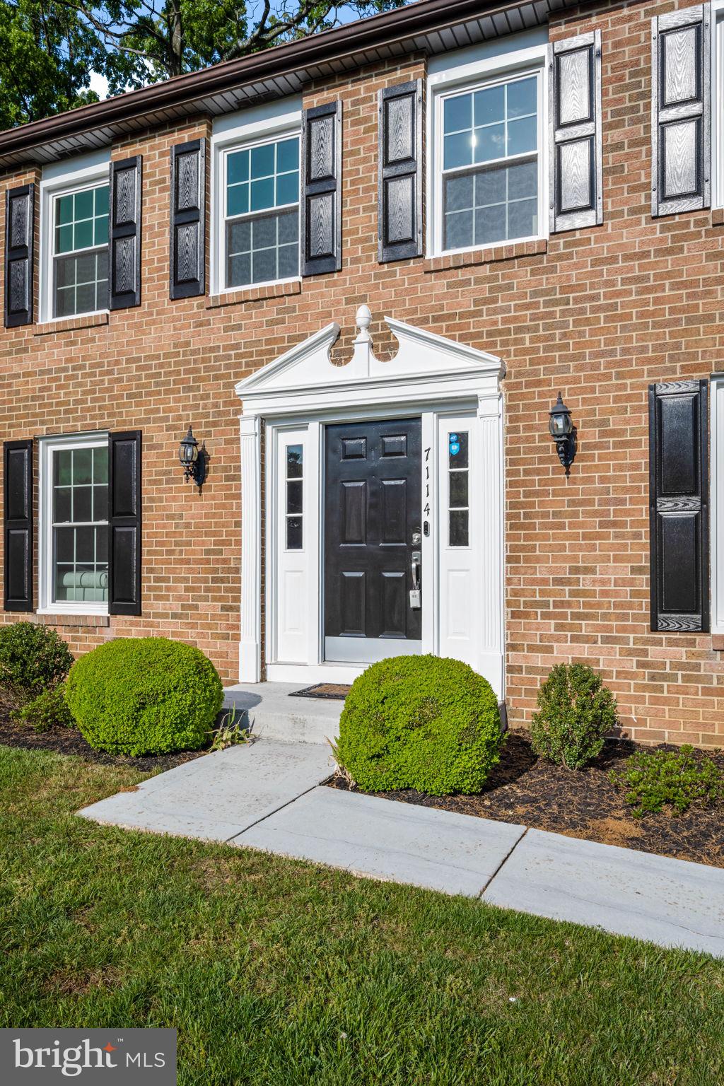 7114 Sterling Grove Drive Springfield, VA 22150 - Photo 6 of 77