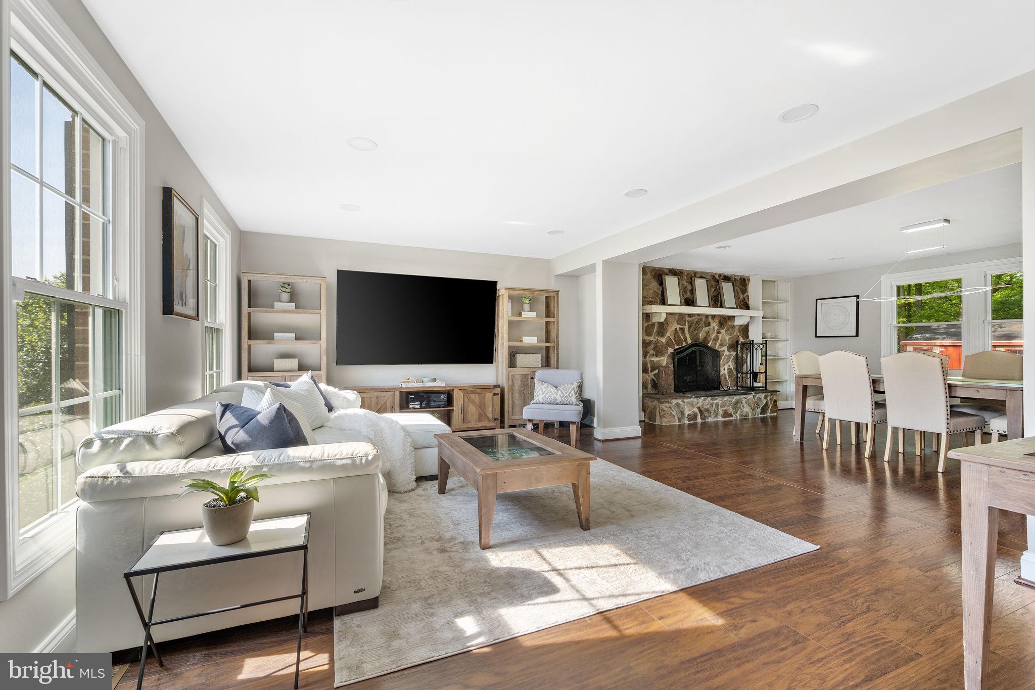 7114 Sterling Grove Drive Springfield, VA 22150 - Photo 9 of 77