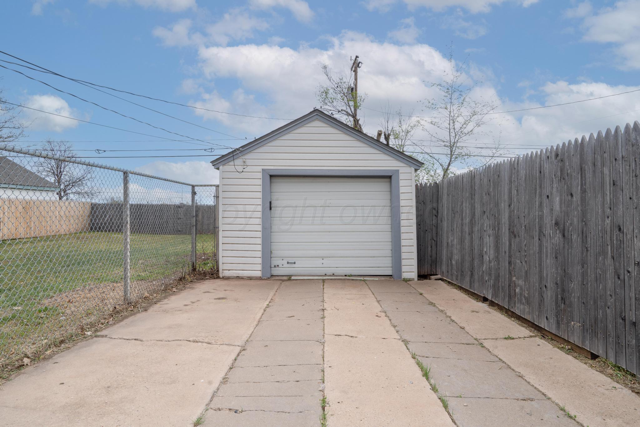 426 Arch Terrace Amarillo, TX 79106 - Photo 25 of 25 426 Arch Terrace-20