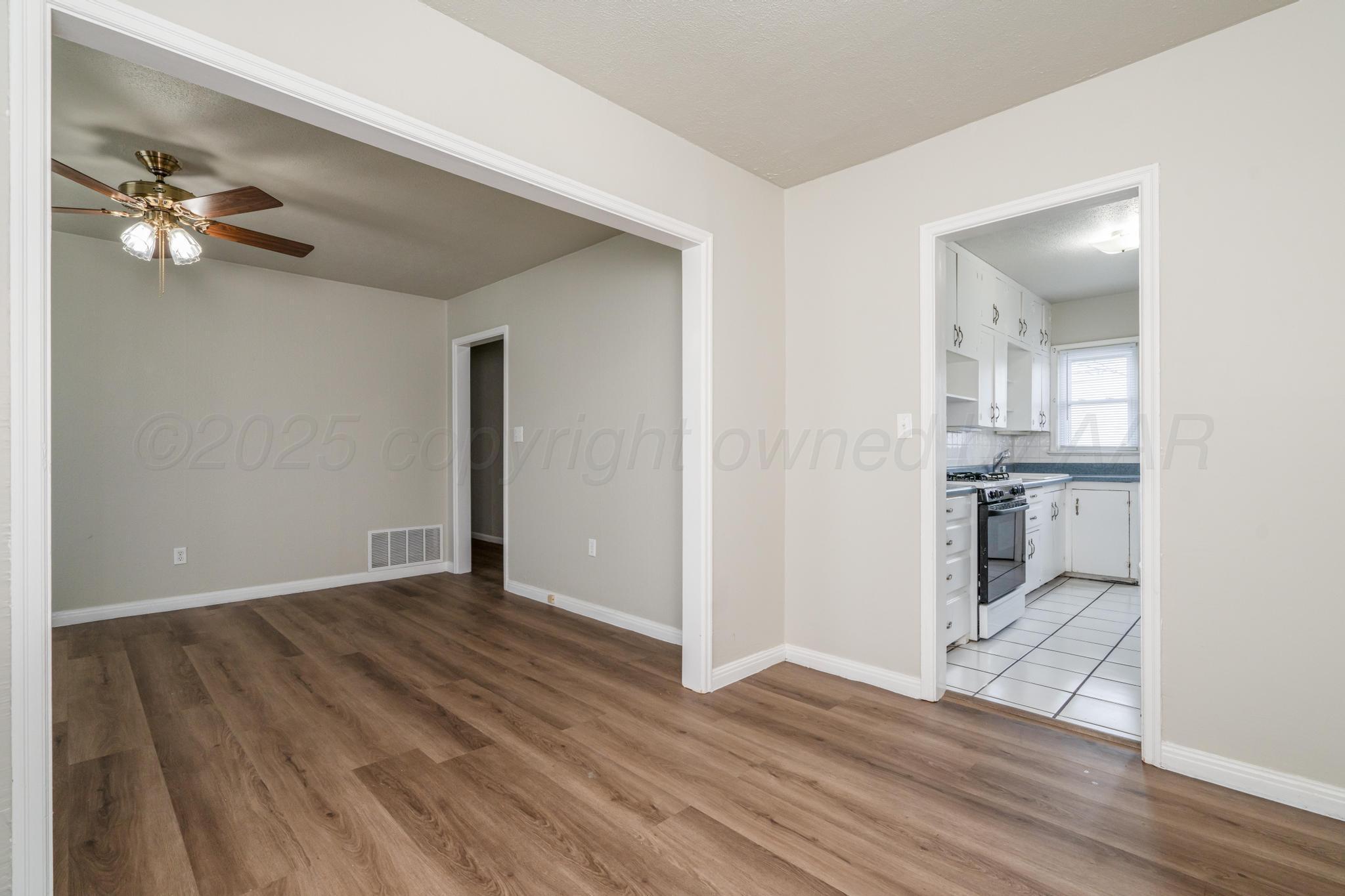 426 Arch Terrace Amarillo, TX 79106 - Photo 8 of 25 426 Arch Terrace-13