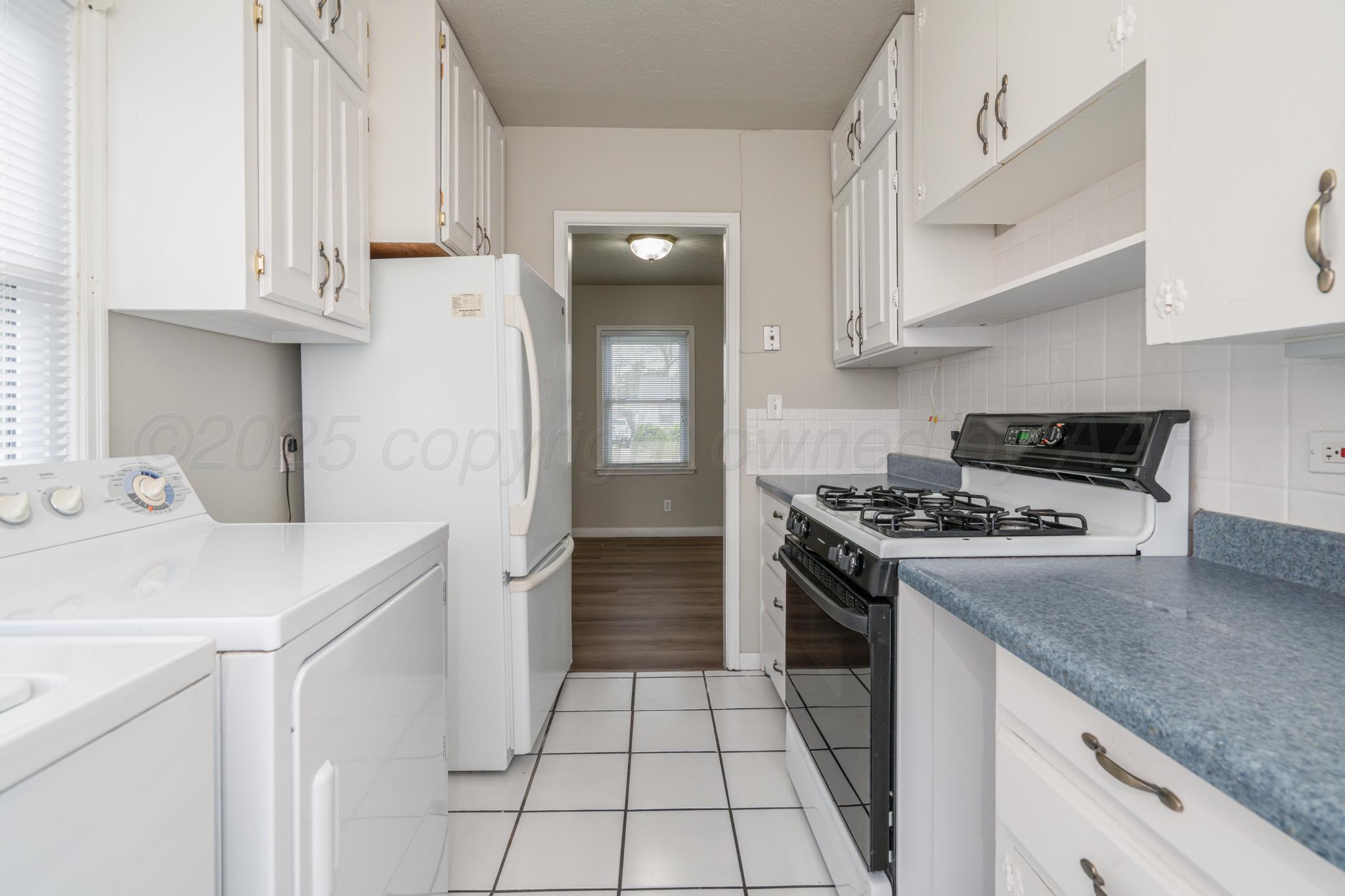 426 Arch Terrace Amarillo, TX 79106 - Photo 10 of 25 426 Arch Terrace-18