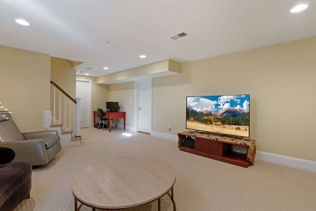 113 Oxbow Road, Unit 113 Framingham, MA 01701 - Photo 31 of 42 Gallery Image 31