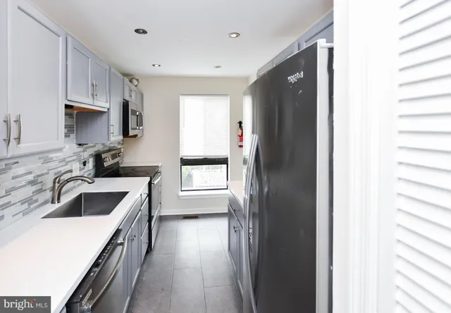 $2,800 | 49 Hawthorne Court Northeast, Washington, DC 20017