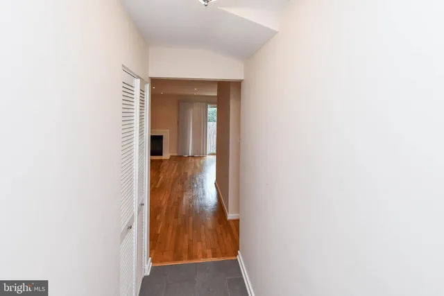 $2,800 | 49 Hawthorne Court Northeast, Washington, DC 20017