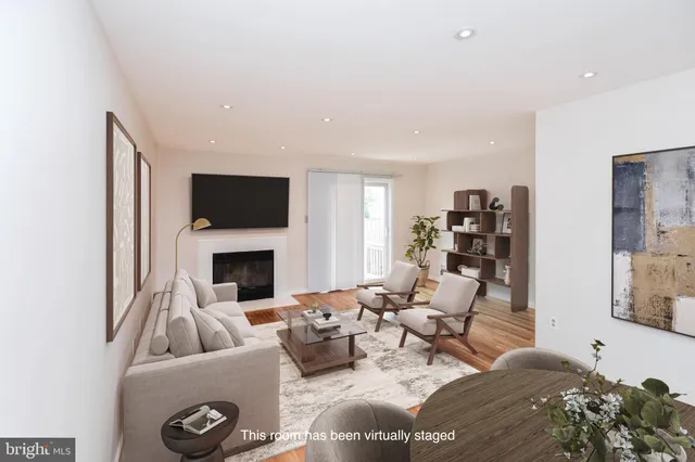 $2,800 | 49 Hawthorne Court Northeast, Washington, DC 20017