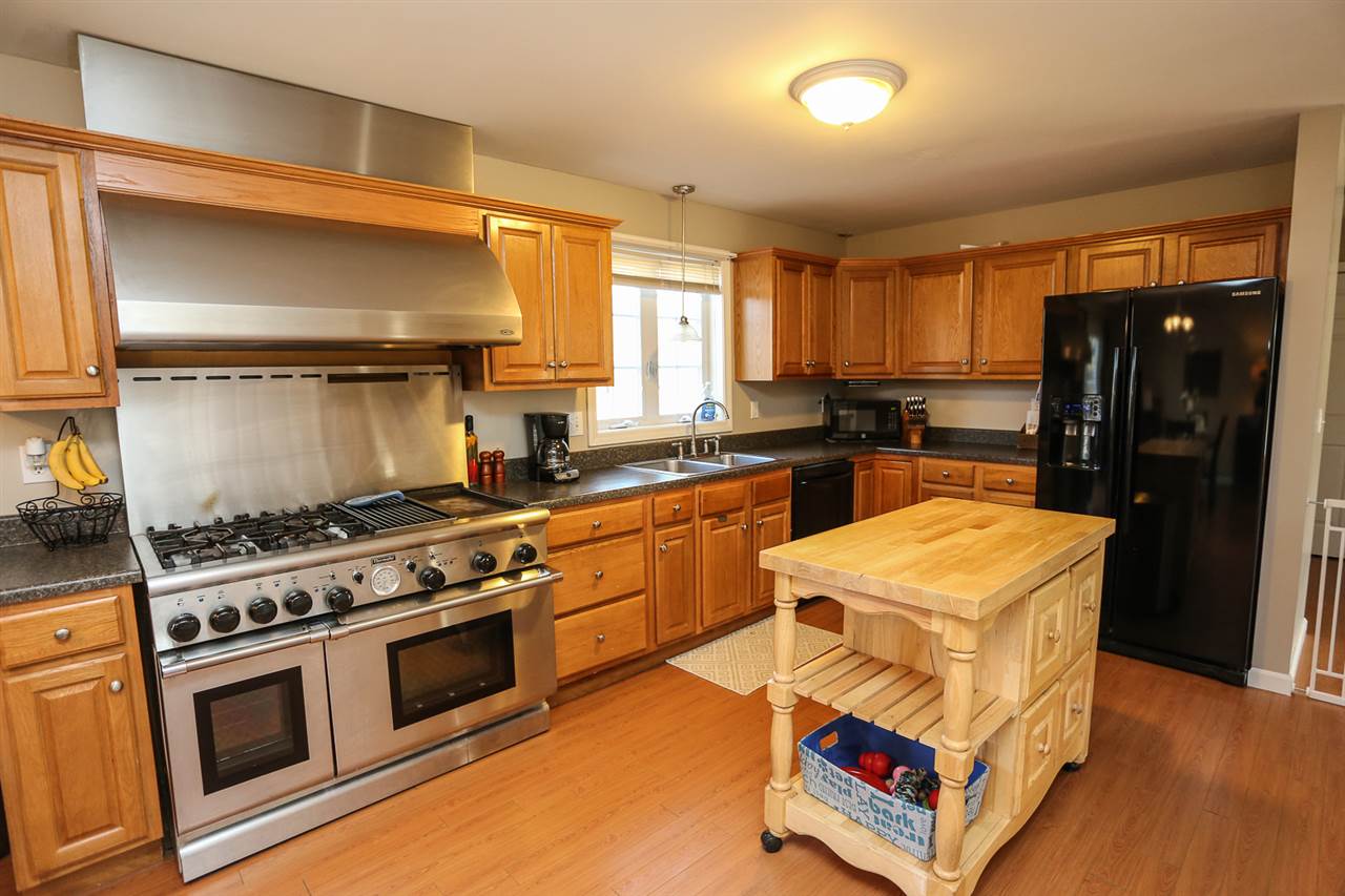 246 Beard Road New Boston, NH 03070 - Photo 10 of 33