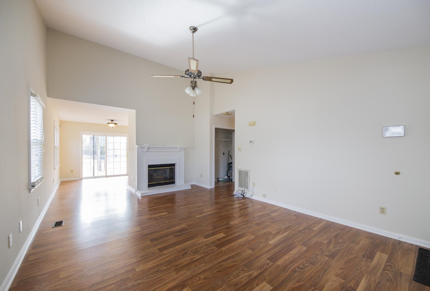 11805 North Exeter Way Raleigh, NC 27613 - Photo 3 of 19 Photo 3