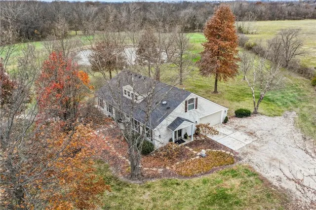 $799,000 | 26666 Cold Water Road, Louisburg, KS 66053