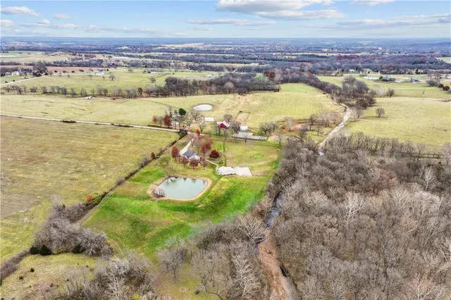 $799,000 | 26666 Cold Water Road, Louisburg, KS 66053