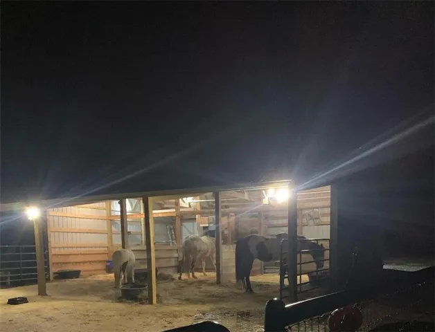 $799,000 | 26666 Cold Water Road, Louisburg, KS 66053