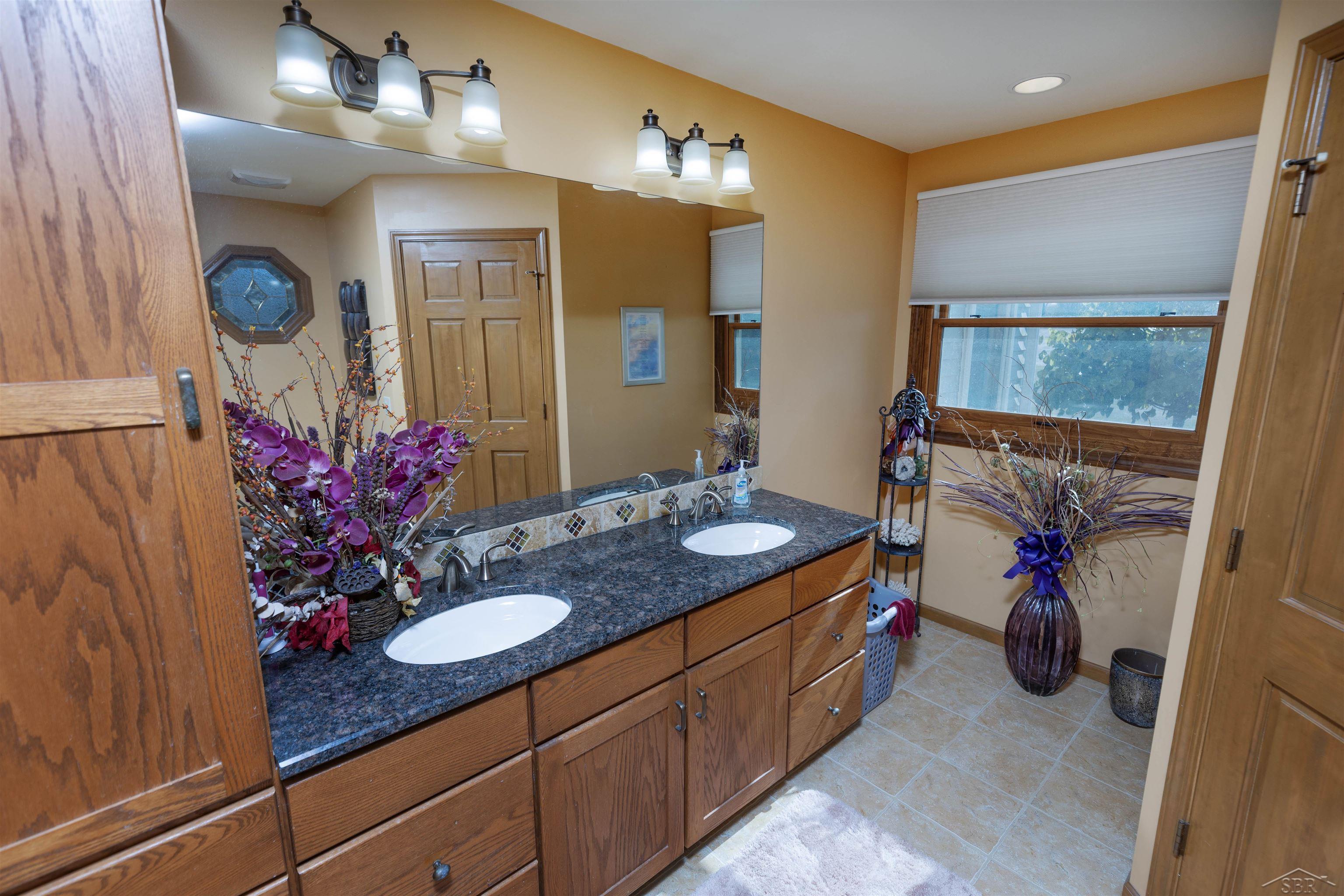 12557 Scott Road Freeland, MI 48623 - Photo 27 of 47