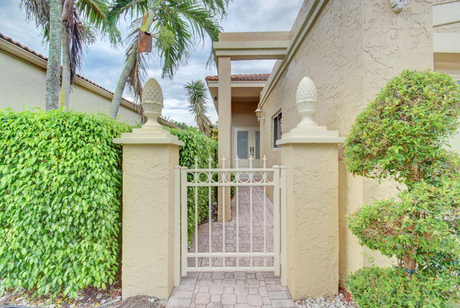 17280 Hampton Boulevard Boca Raton, FL 33496 - Photo 3 of 59 03_virtuals1 (3)