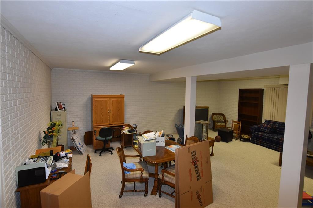 4405 River Road Columbus, IN 47203 - Photo 13 of 17