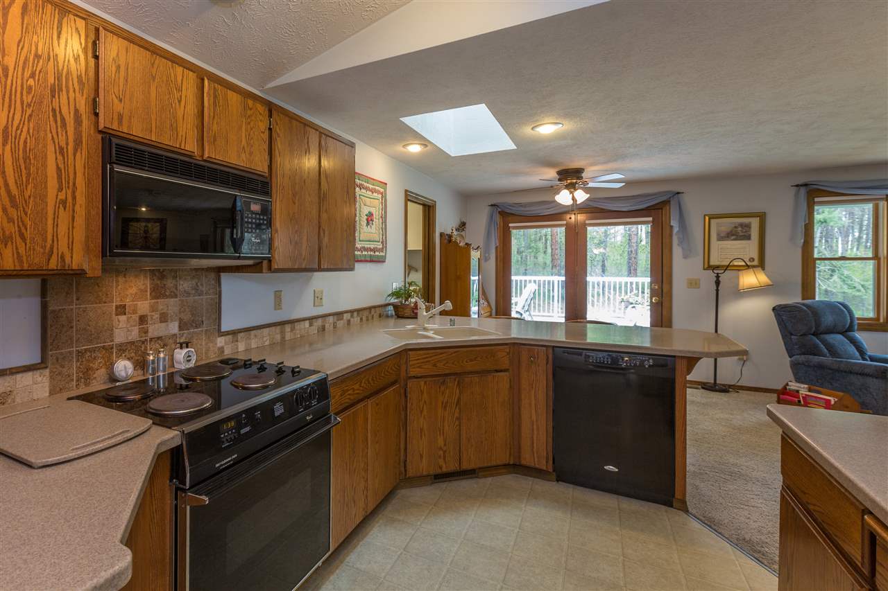 2327 East Winger Road Spokane, WA 99208 - Photo 3 of 20