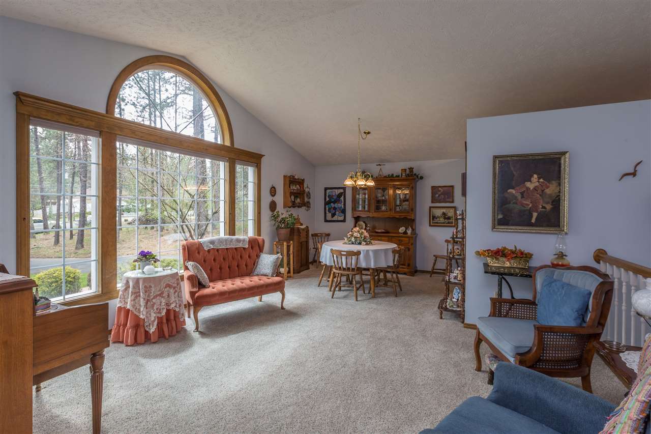 2327 East Winger Road Spokane, WA 99208 - Photo 5 of 20