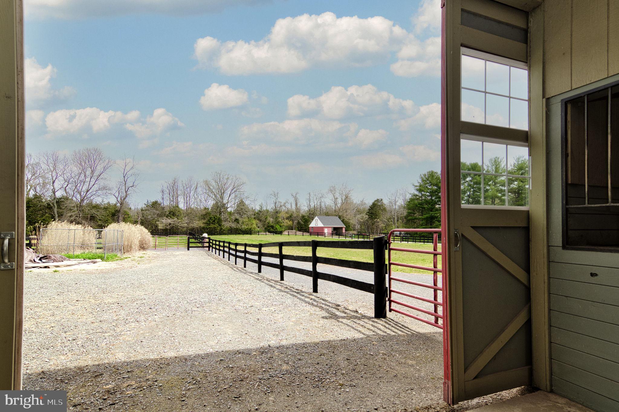 16616 Gaines Road Broad Run, VA 20137 - Photo 16 of 144 Gallery Image 16